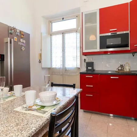 San Donato District & Piazza Statuto Roomy Flat Apartment