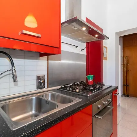 San Donato District & Piazza Statuto Roomy Flat Apartment Turin