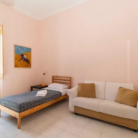 San Donato District & Piazza Statuto Roomy Flat *