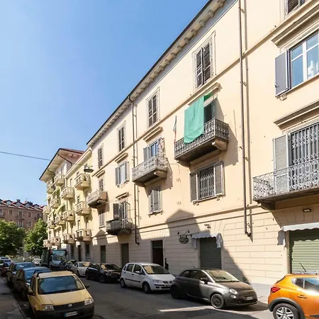 San Donato District & Piazza Statuto Roomy Flat * Turin