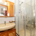 Daire San Donato District & Piazza Statuto Roomy Flat