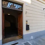 San Donato District & Piazza Statuto Roomy Flat Torino