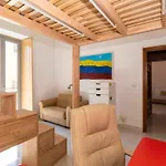 Daire San Donato District & Piazza Statuto Roomy Flat *