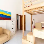 San Donato District & Piazza Statuto Roomy Flat Daire Torino