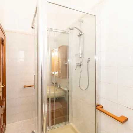 San Donato District & Piazza Statuto Roomy Flat * 都灵