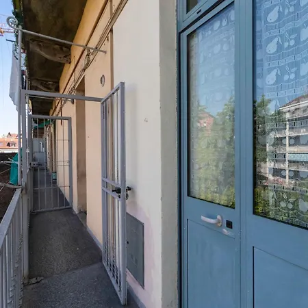 San Donato District & Piazza Statuto Roomy Flat